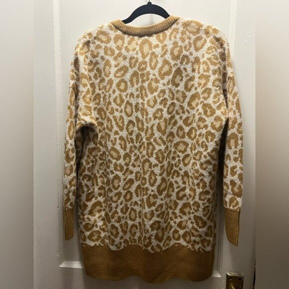 Torrid Drop Shoulder Sweater - Popcorn Leopard Size 0 - Picture 3 of 9